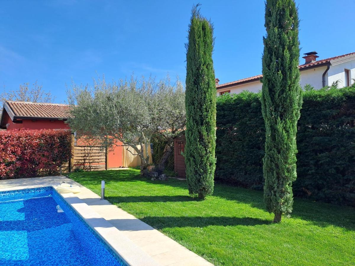 Villa Agava Umag Exterior photo